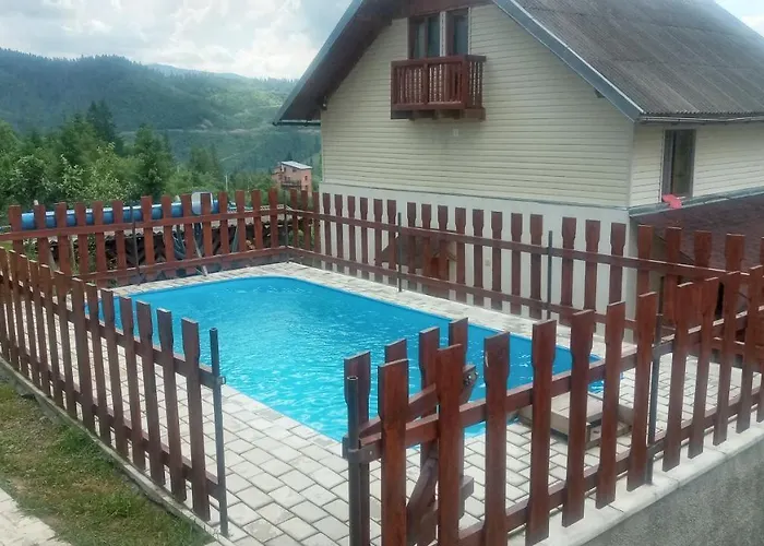 Біля Лісу Апартименти З Трьома Спальнями